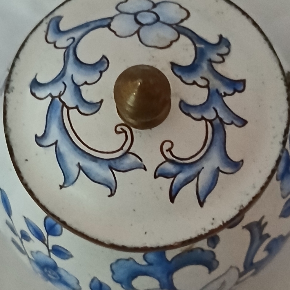 Chinemel B. YEE Miniature Teapot - Picture 12 of 12